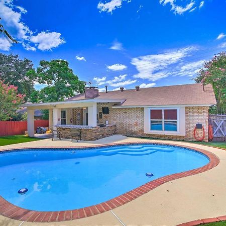 San Antonio Oasis With Hot Tub, Pool And Outdoor Bar! Villa Екстериор снимка